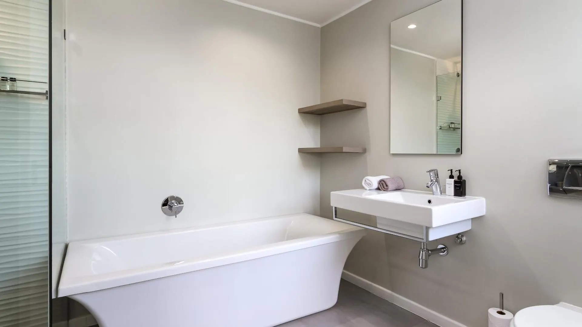 Sweet Greta - Terrace Apartment With Solar Power Cape Town 0*,  South Africa