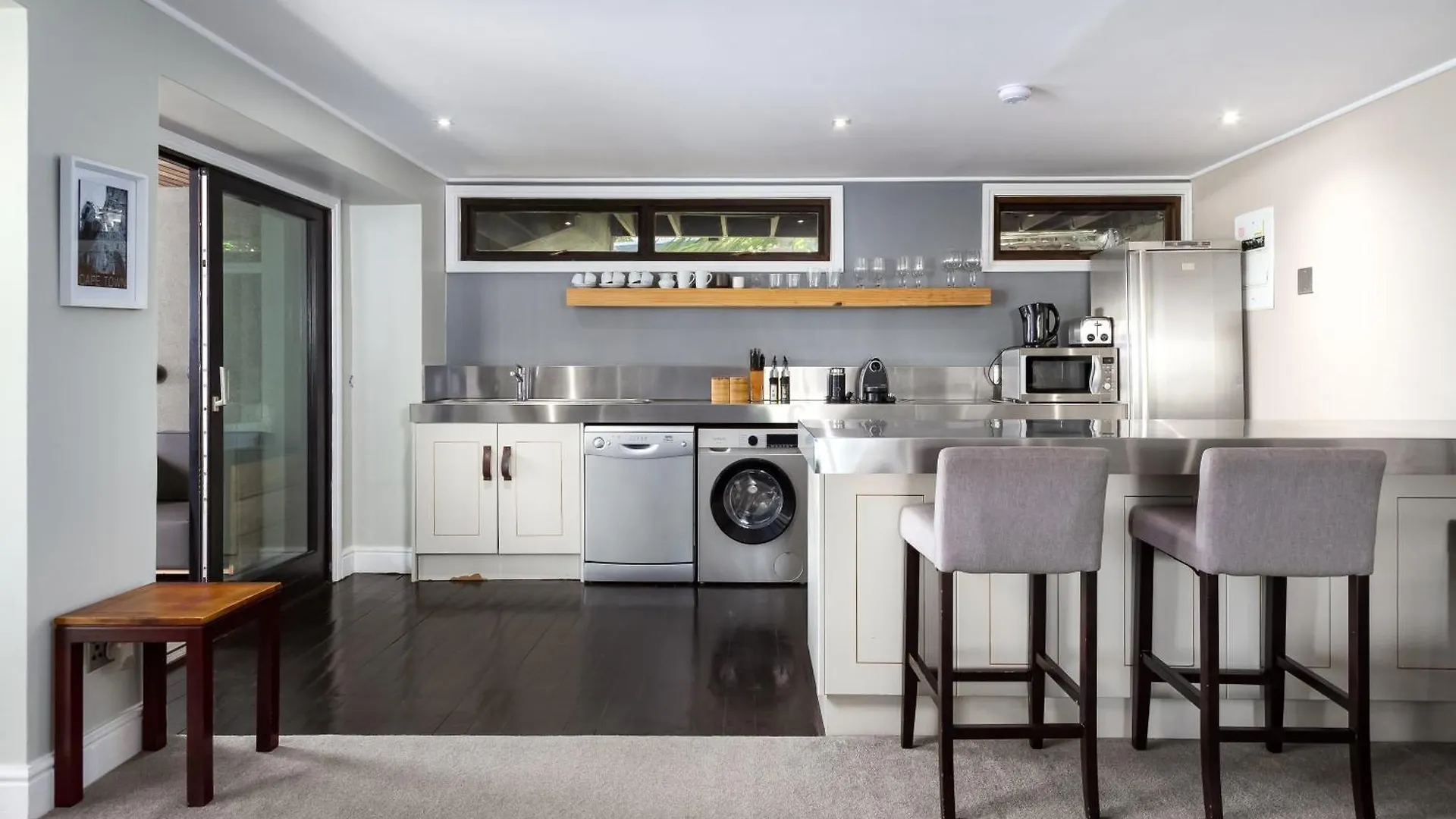 Aparthotel Sweet Greta - Terrace Apartment With Solar Power Cape Town South Africa